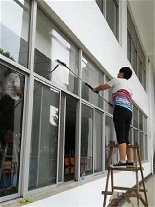 南京秦淮專業(yè)清潔服務(wù) 從地毯到高空，一站式潔凈解決方案